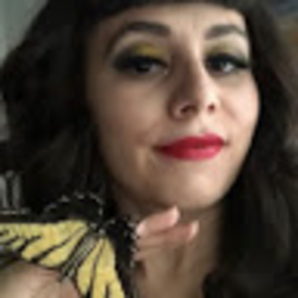 Meet your Posher, Elizabeth